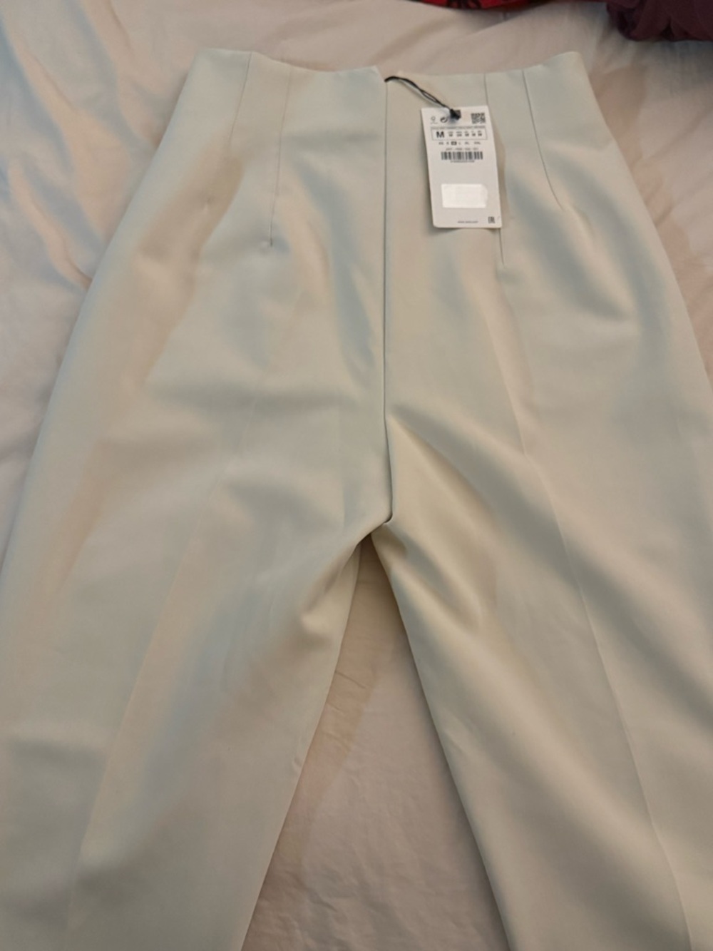 Zara High-Waist Tailored Ankle Pants in Cream - Picture 4 of 5